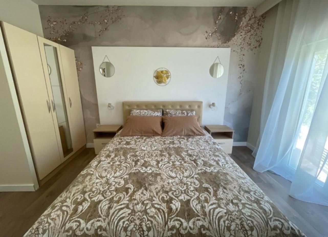Albatros Villa *